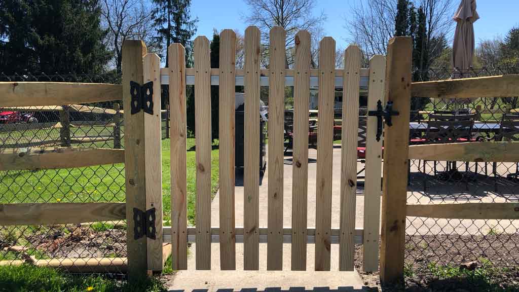 Split Rail Picket Gate