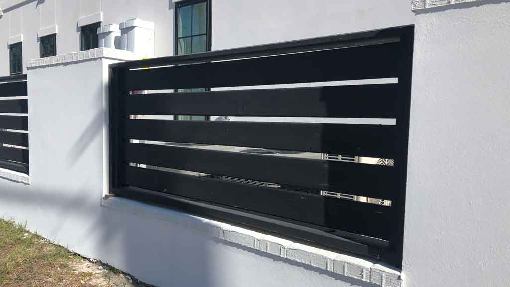 metal horizontal fence