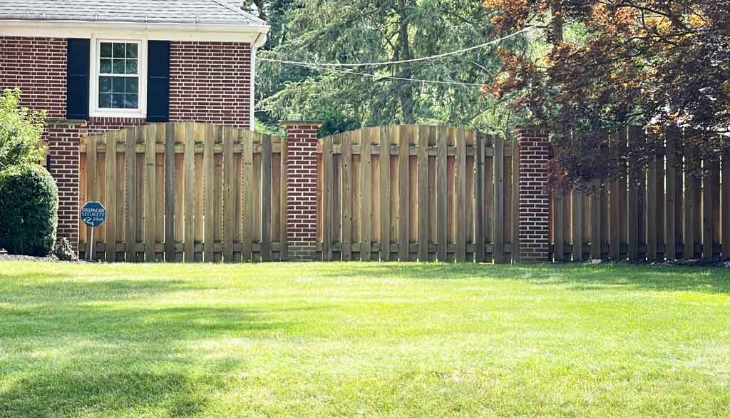 privacy arched shadow bow wood fence