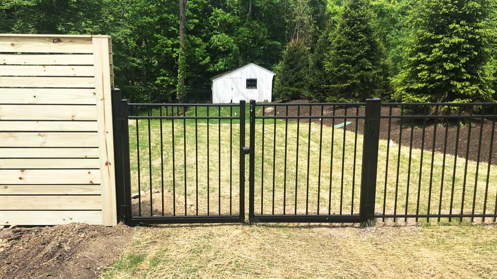 double gate for ornamental aluminum fence