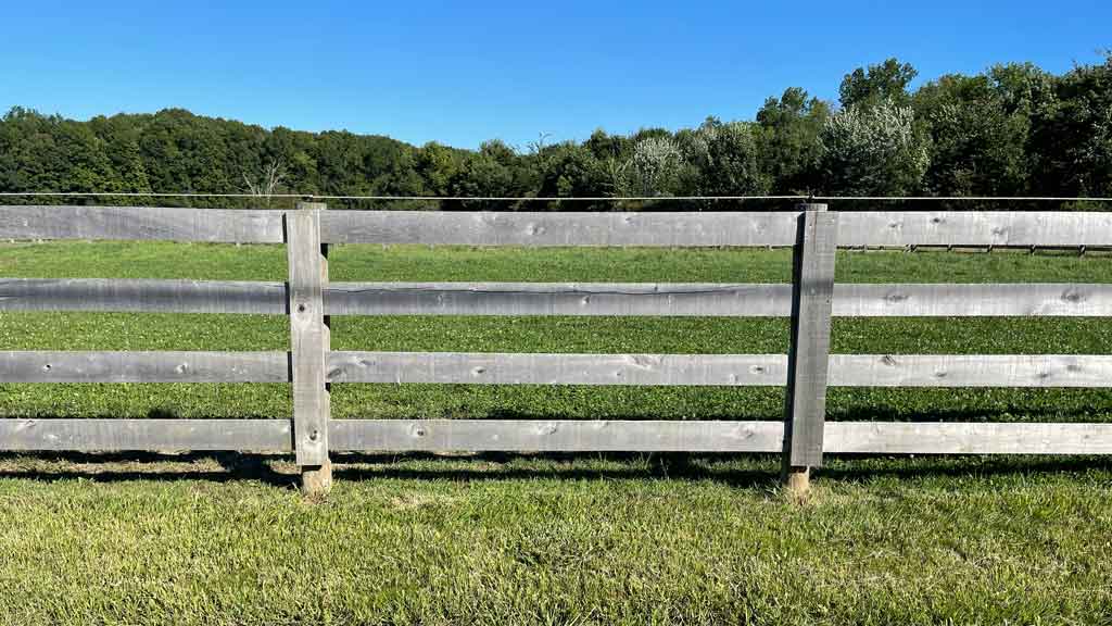 Wood Farm Fence Ideas and Designs