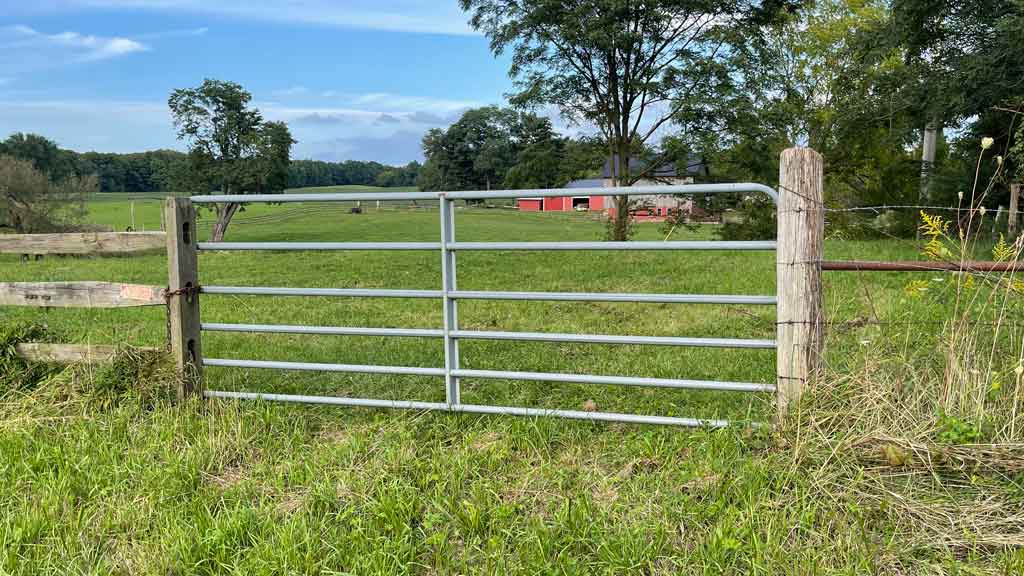 welded tube gate