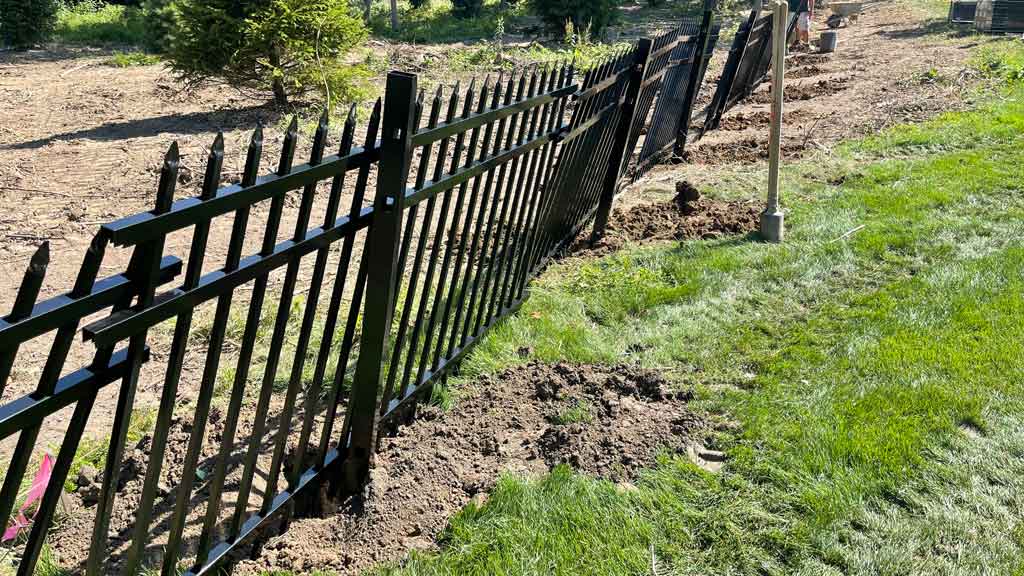 aluminum fence sections and posts
