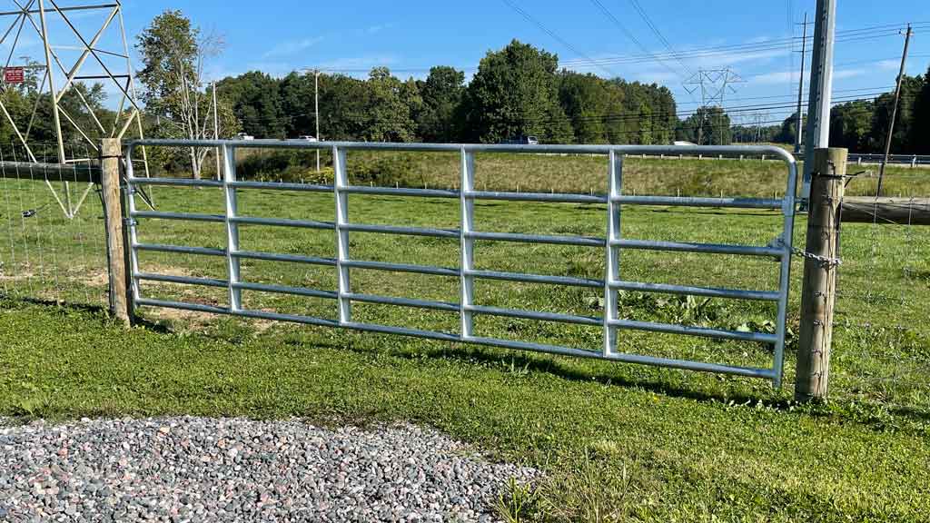 metal tube gate