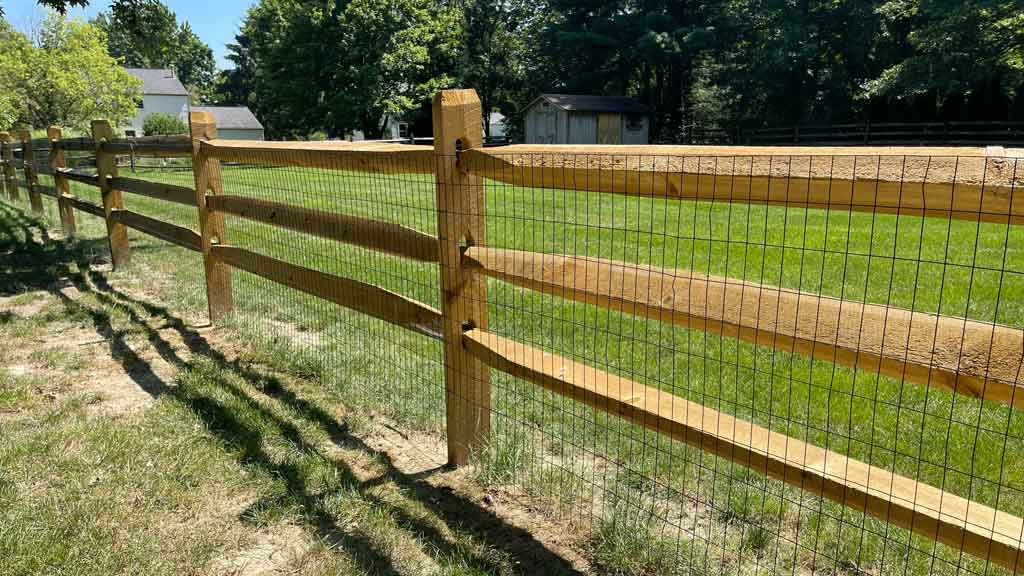 welded wire mesh on split rail