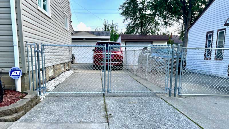 chain link driveway gates