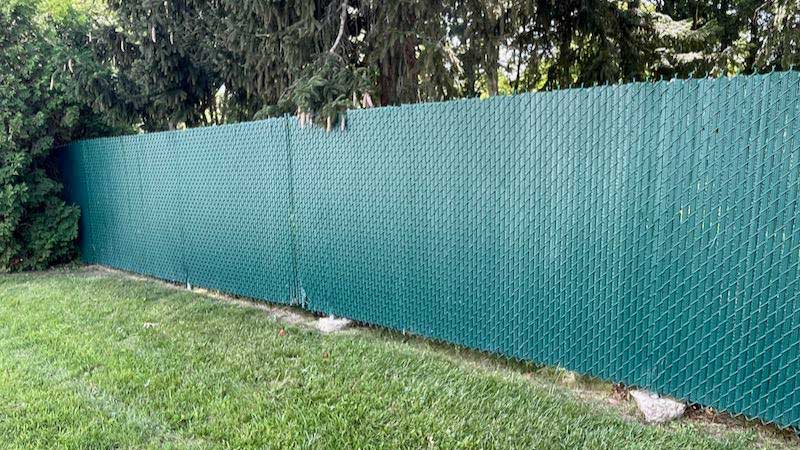 chain link fence with privacy slats