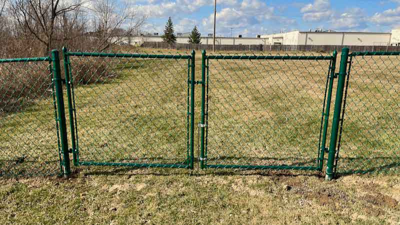 chain link double gate