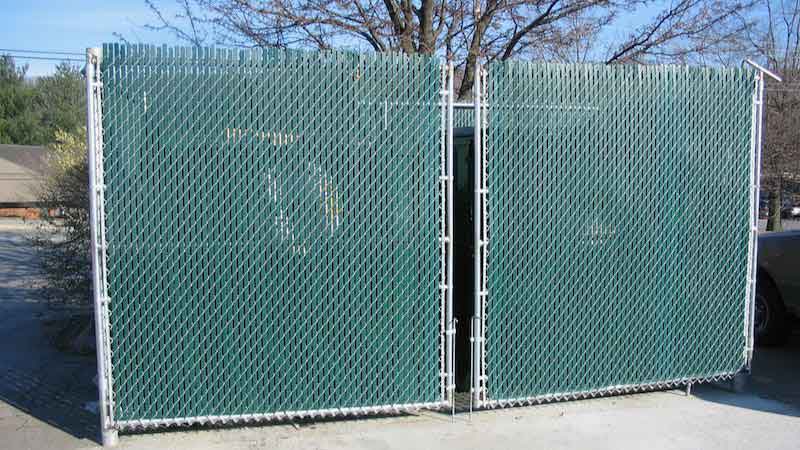 chain link fence weave