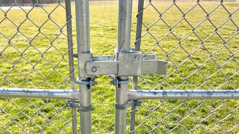 strong-arm chain link gate latch